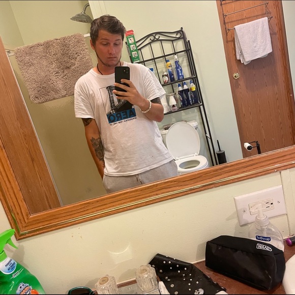 Meet your Posher, Joshua - Picture 1 of 1